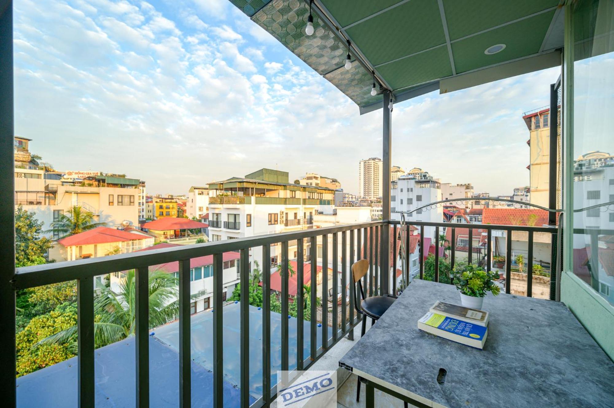 Paradise To Ngoc Hanoi