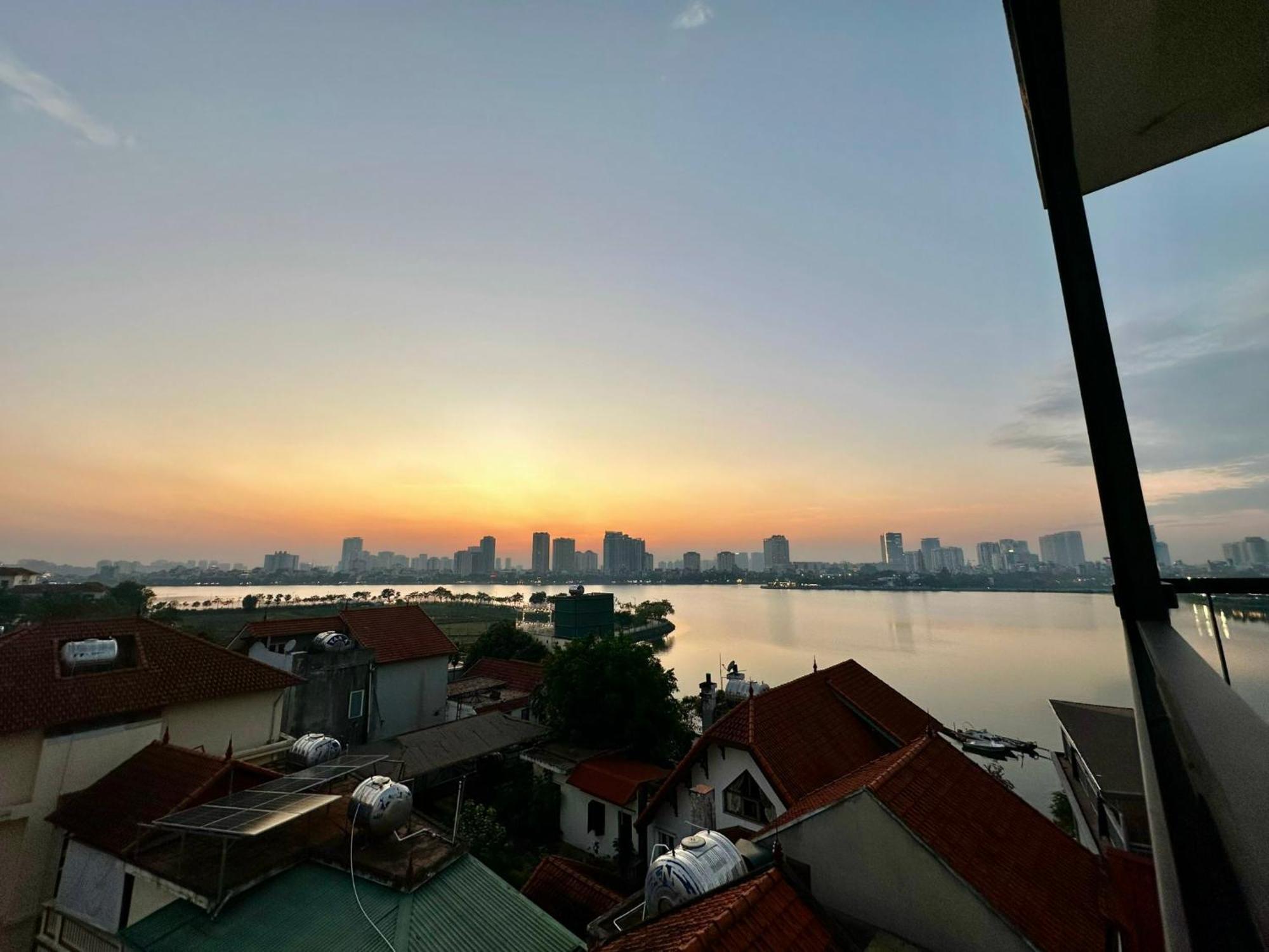Paradise To Ngoc Hà Nội